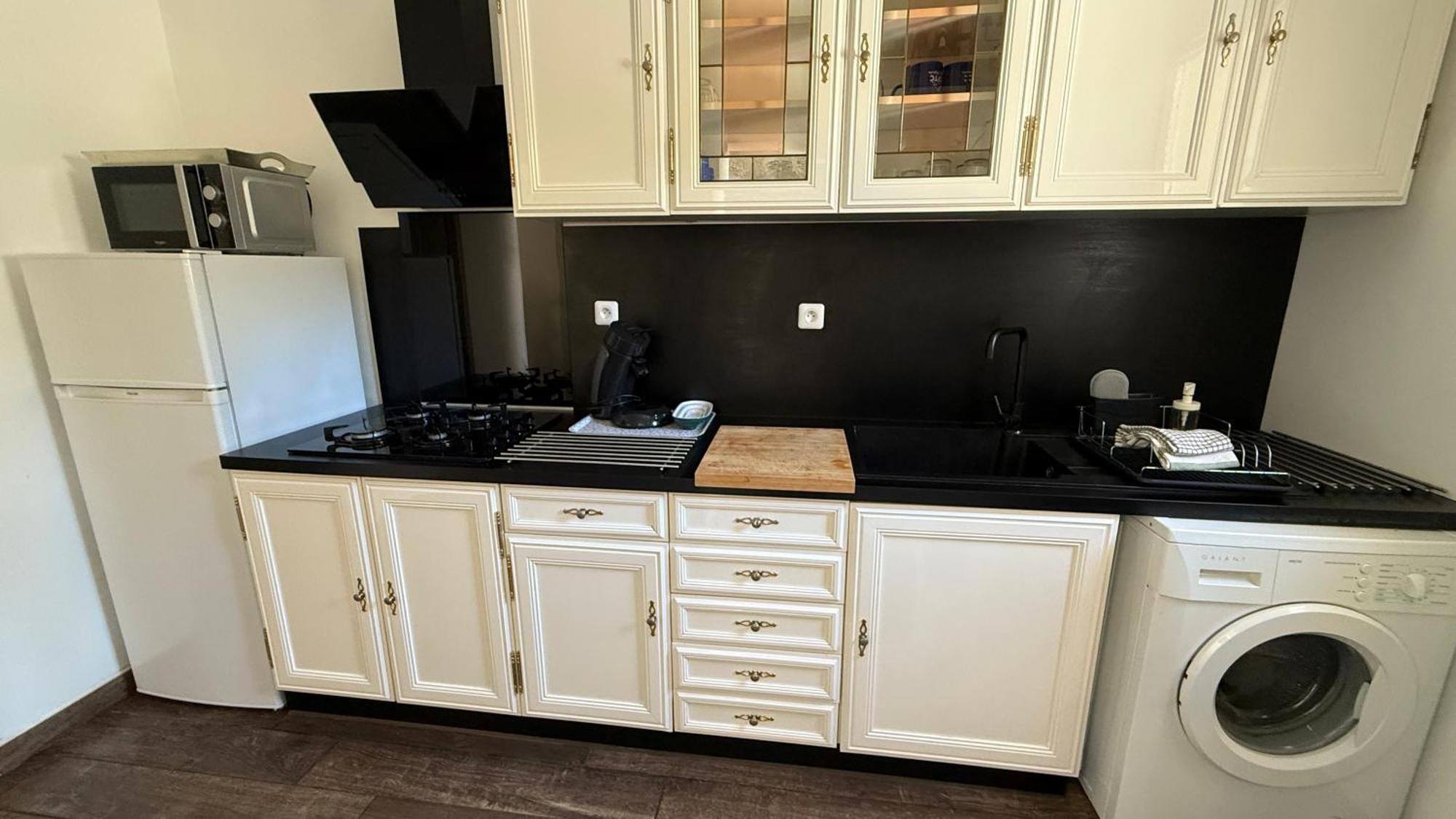 A Casa Corbaia Appartement 40 M2, Jardin Prive, Parking, Proche Centre Ville Et Mer Apartment 40 M2, Private Garden Parking Near Town Center And Sea Port And Airport باستيا المظهر الخارجي الصورة